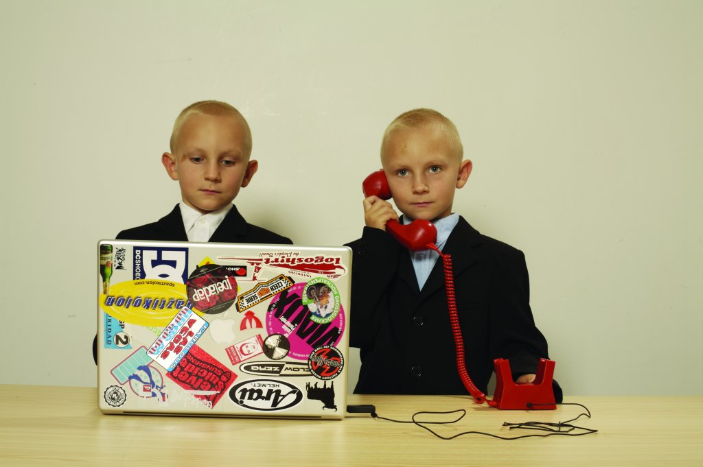 twins-p-red-voip Hulger Phones 